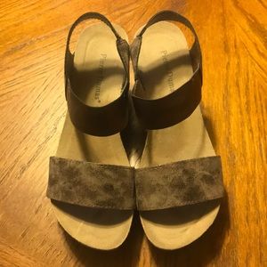 Pierre Dumas Bronze Wedge